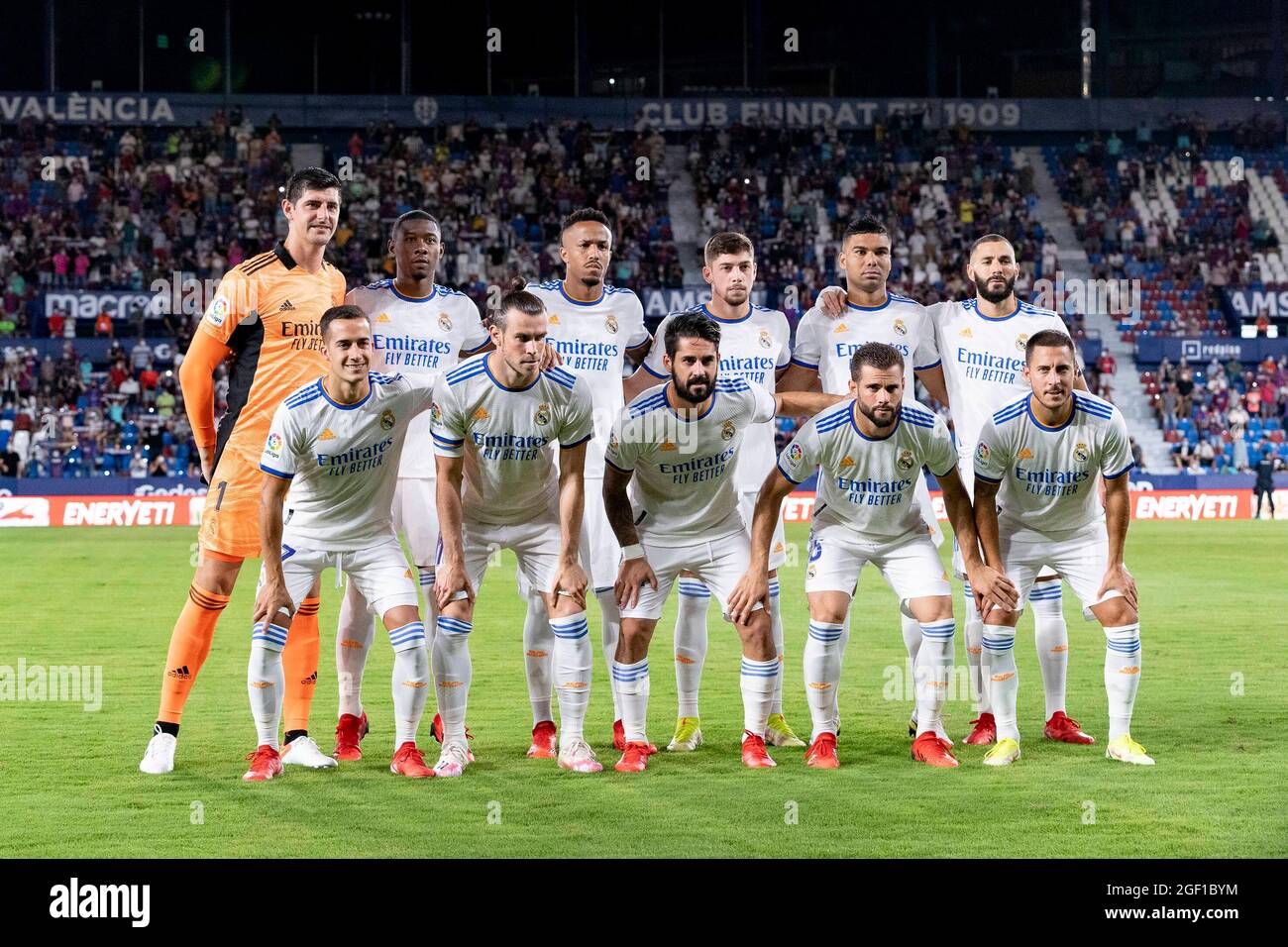 Valencia, Spagna. 22 agosto 2021. CALCIO - LEVANTE UD VS REAL MADRID Eden Hazard, Karim Benzema, Gareth Bale, Francisco Roman Alarcon Suarez (Isco), Carlos Henrique Venancio Casemiro, Federico Valverde, Lucas Vazquez, Jose Ignacio Fernandez Iglesias (Nacho), Eder Militao, David Alaba, Thibaut Courtois della Lega di Spagna, durante l'azione la Madrid Partita di calcio tra Levante e Real Madrid il 22 agosto 2021 allo stadio Ciutat de Valencia di Valencia, Spagna. Foto: Xisco Navarro Credit: CORDON PRESS/Alamy Live News Foto Stock