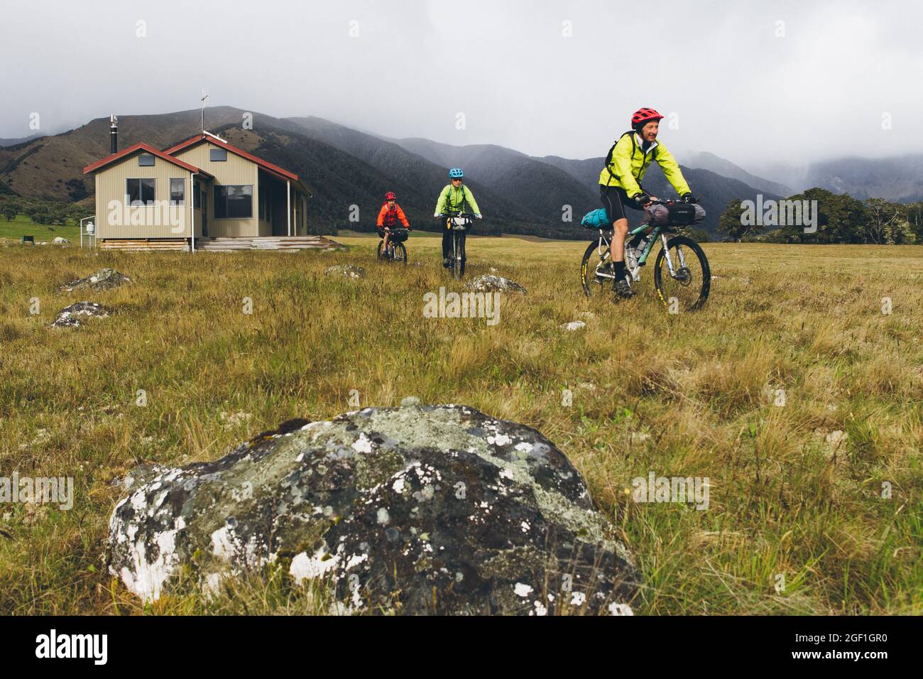 Mountain bikers a Anne Hut, St James Conservation Area Foto Stock
