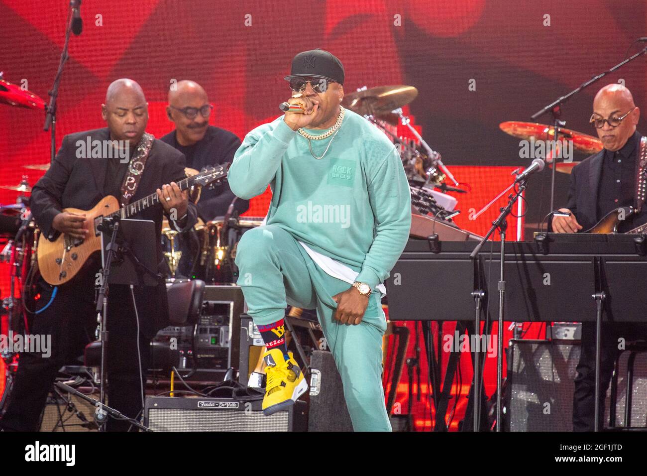 NEW YORK, NY - 21 AGOSTO: IL LL Cool J suona durante il "We Love NYC: The Homecoming Concert" al Great Lawn in Central Park il 21 agosto 2021 a New York City. Foto Stock