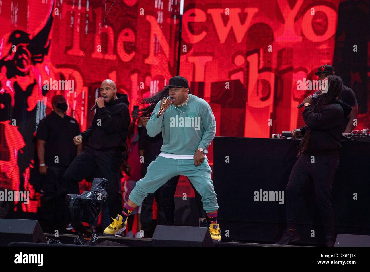 NEW YORK, NY - 21 AGOSTO: IL LL Cool J suona durante il "We Love NYC: The Homecoming Concert" al Great Lawn in Central Park il 21 agosto 2021 a New York City. Foto Stock