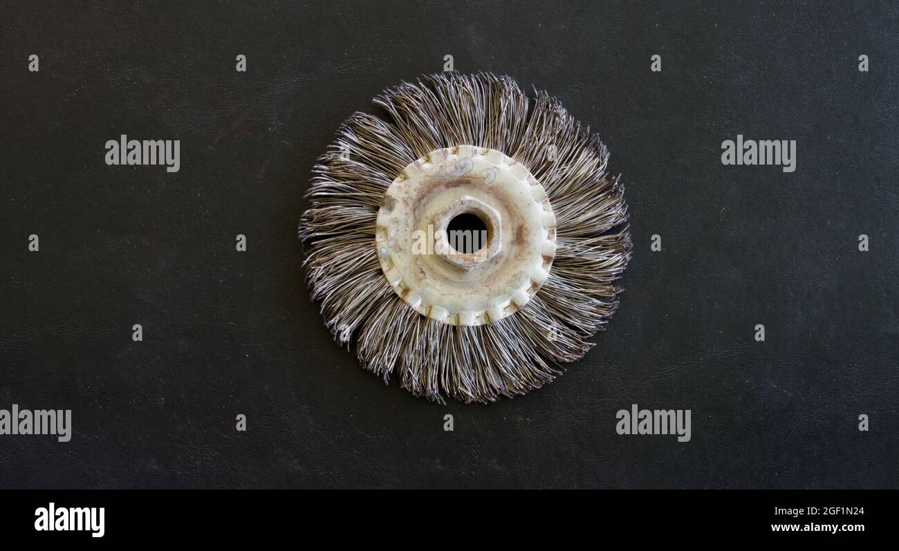 Una ruota a filo da quattro pollici e mezzo Foto Stock Una ruota a filo da quattro pollici e mezzo Foto Stock