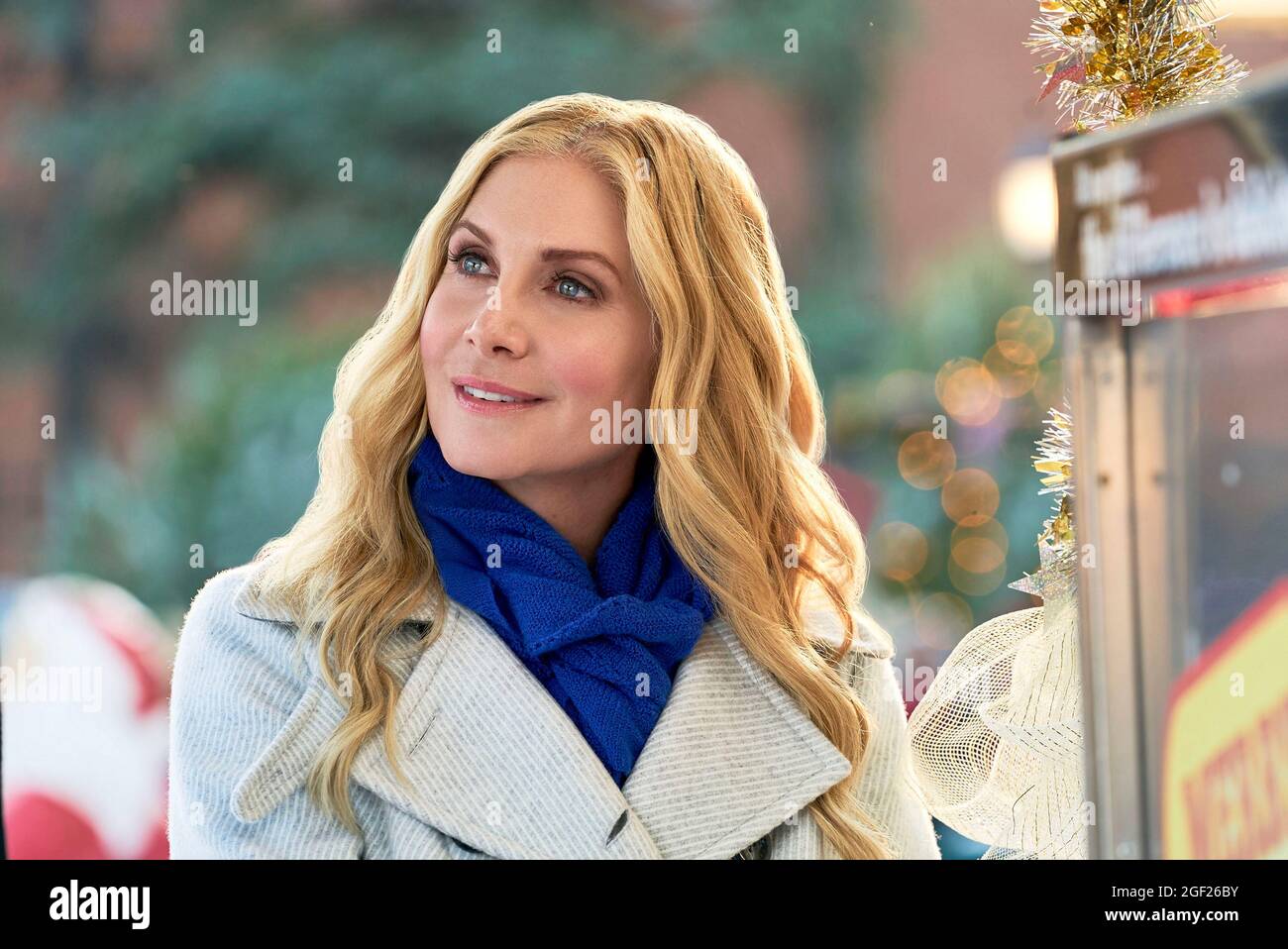 ELIZABETH MITCHELL nel CHRISTMAS CLUB (2019), diretto da JEFF BEESLEY. Credito: IL CANALE / album HALLMARK Foto Stock