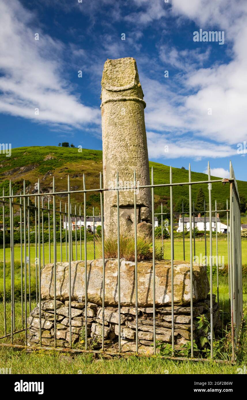 Regno Unito Galles, Clwyd, Llangollen, Eglwysegg Valley, il pilastro di Eliseg, Porta nomi di antichi governanti di Powys Foto Stock