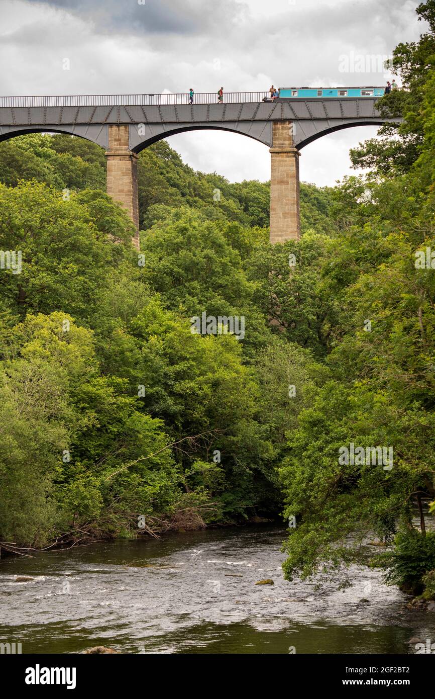 Regno Unito Galles, Clwyd, Pontcysyllte, Aqueduct che trasporta il canale Llangollen di Thomas Telford sulla valle del fiume Dee Foto Stock