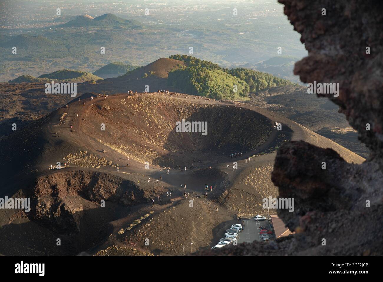 Crateri Silvestri sul vulcano Etna; scoperta della Sicilia avventura. Foto Stock