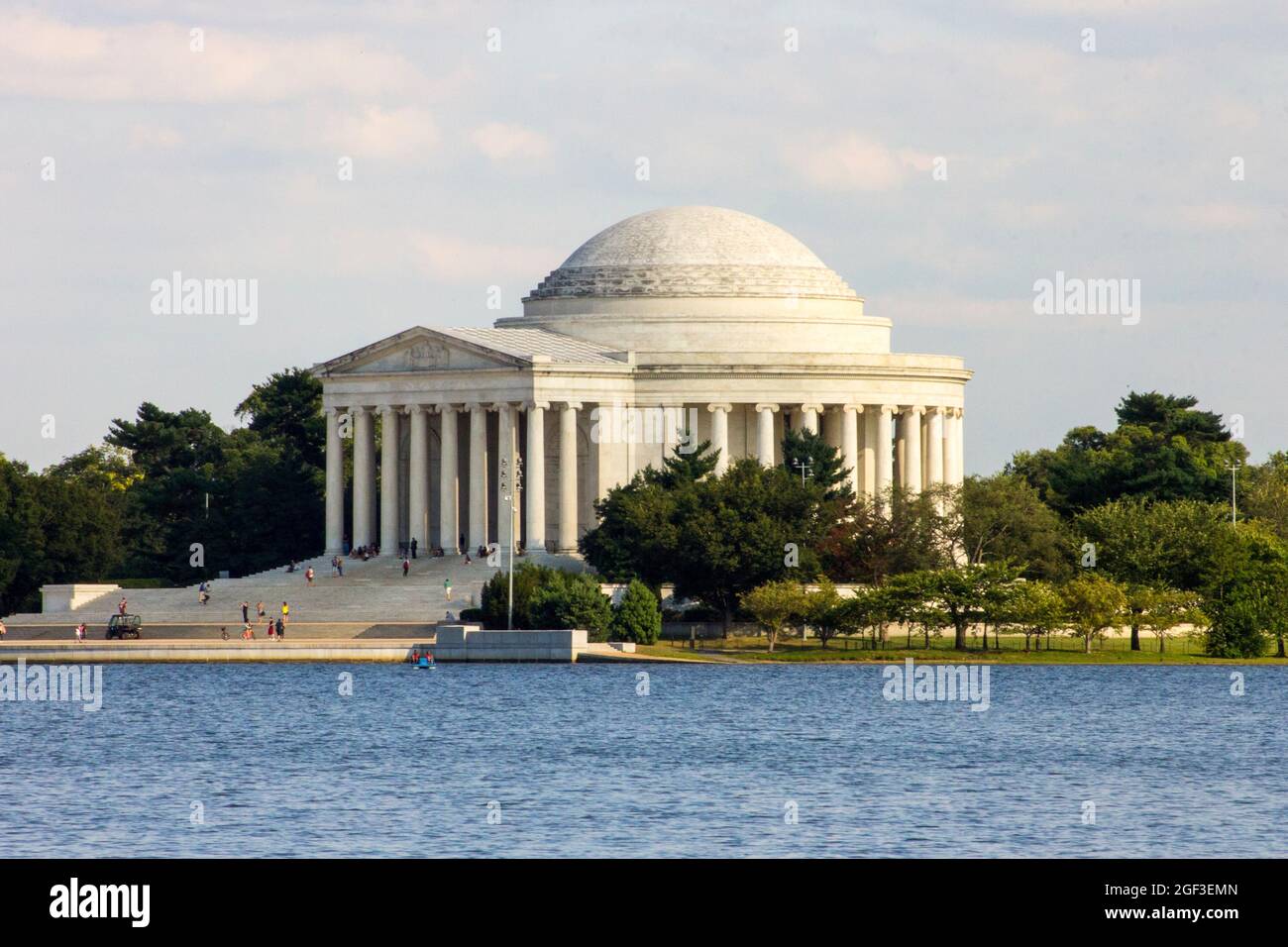 Washington, D.C. il Thomas Jefferson Memorial, un monumento presidenziale ai Padri fondatori degli Stati Uniti costruito tra il 1939 e il 1943 Foto Stock