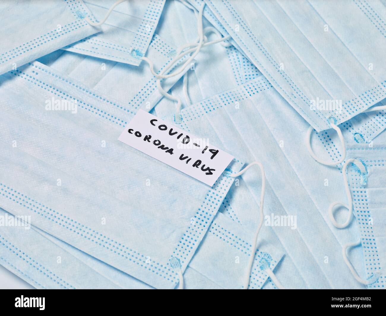 maschera protettiva virus corona coronavirus protezione epidemia influenza malattia medica medicina sanità sicurezza Foto Stock