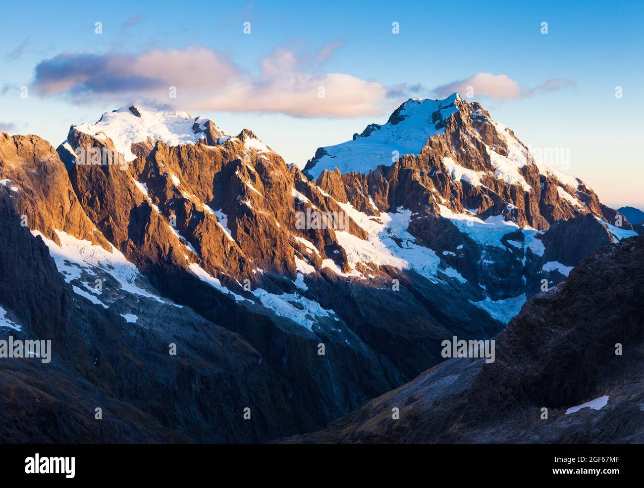 Monte Milne, Syme, Tutoko e Madeline, Monti Darran, Parco Nazionale Fiordland Foto Stock