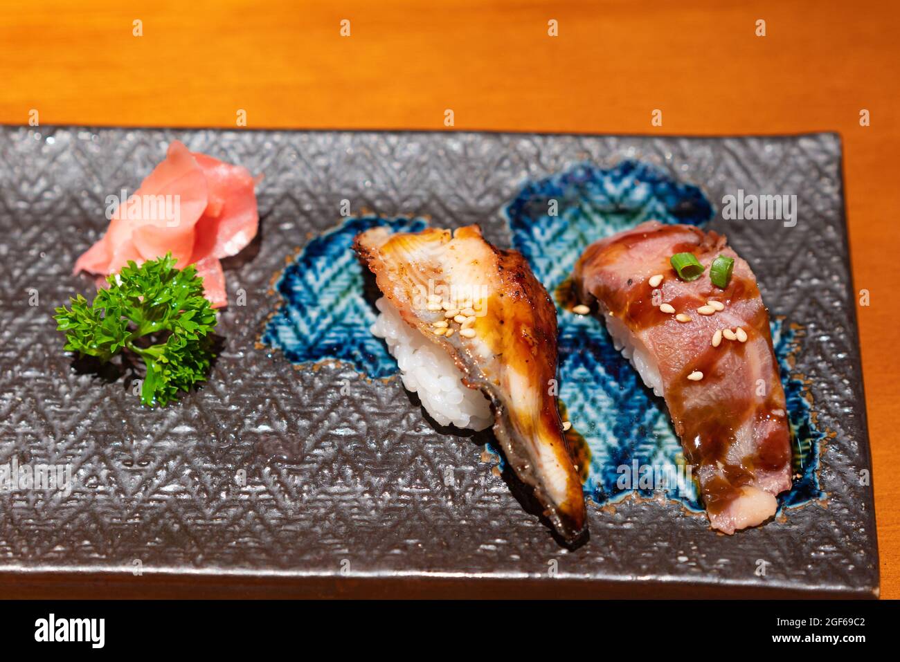 Set di sushi e sashimi e maiale Chop pasto giapponese cibo stock foto Foto Stock