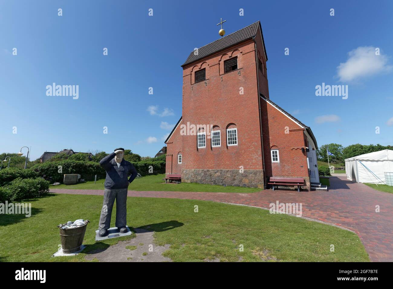 Cappella Frisone, scultura Vista a Sorquitten di Christel &amp; Laura Lechner, Wenningstedt-Braderup, Sylt, Isole Frisone Orientali, Schleswig-Holstein Foto Stock