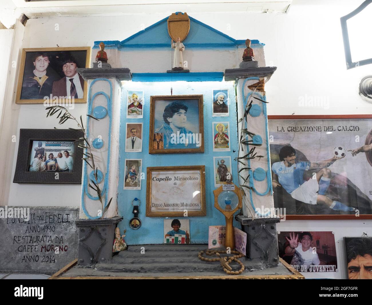 Altare di Maradona, Capella di Maradona, Bar Nilo, Napoli, Campania, Italia Foto Stock