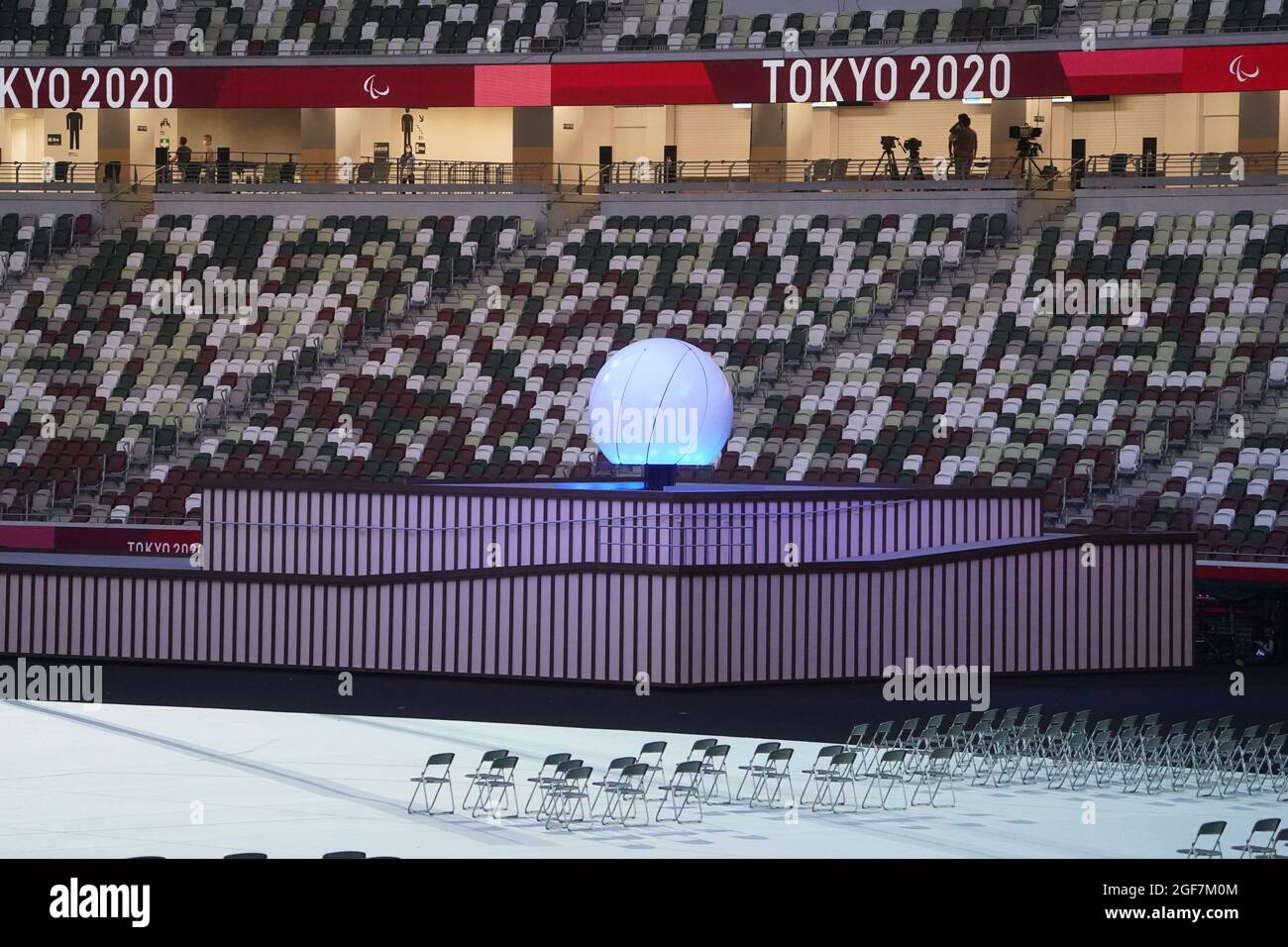 Tokio, Giappone. 24 agosto 2021. Paralimpiadi: Cerimonia di apertura allo Stadio Olimpico. Il fuoco olimpico non è ancora in fiamme. Credit: Marcus Brandt/dpa/Alamy Live News Foto Stock