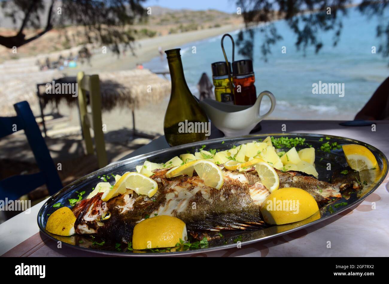 Cucina mediterranea pesce fresco Foto Stock