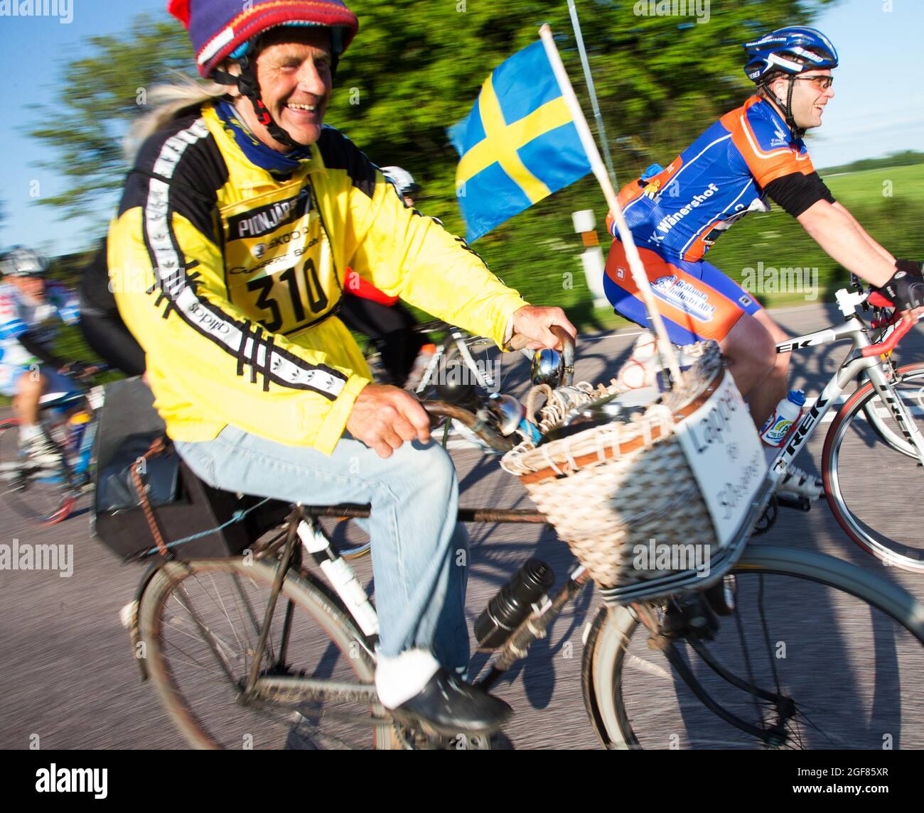 Stig 'lappen' Johansson durante Vätternrundan. Vätternrundan con partenza e  arrivo a Motala è con i suoi 300 km il più grande giro in bicicletta  ricreativa del mondo ed è parte del classico