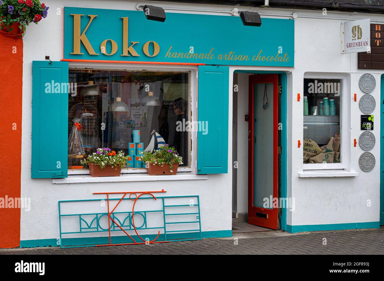 Kinsale, Irlanda - 13 luglio 2021: Il cartello per il negozio di cioccolato Koko a Kinsale Country Cork Foto Stock