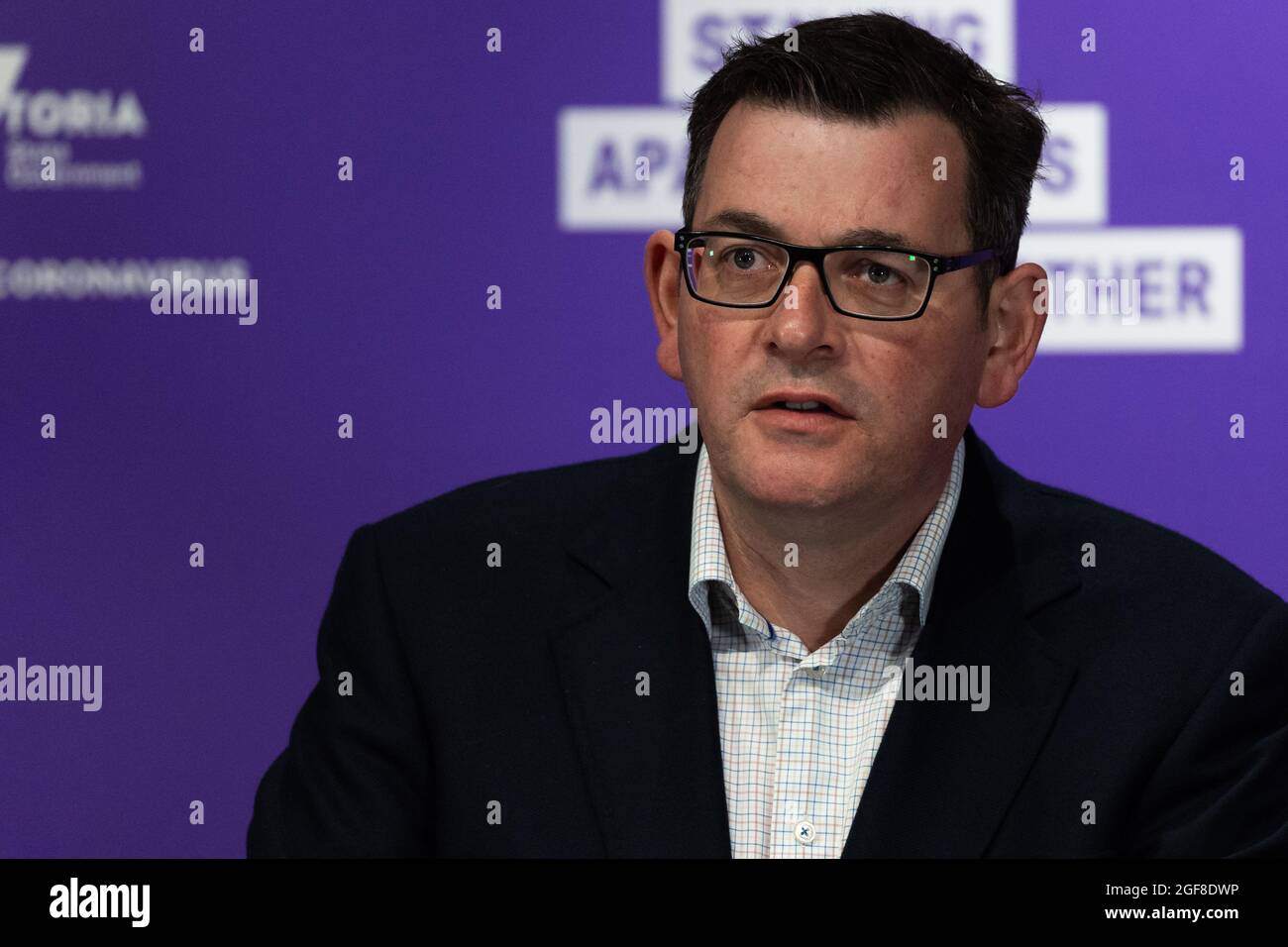 Melbourne, Australia, 24 luglio 2020. Il Premier Daniel Andrews aggiorna i media durante la conferenza stampa COVID-19. Altri 300 casi di Coronavirus sono stati scoperti da un giorno all’altro, e altri 6 decessi hanno portato i casi attivi di Victoria a oltre 3600. Credit: Dave Hewison/Speed Media/Alamy Live News Foto Stock