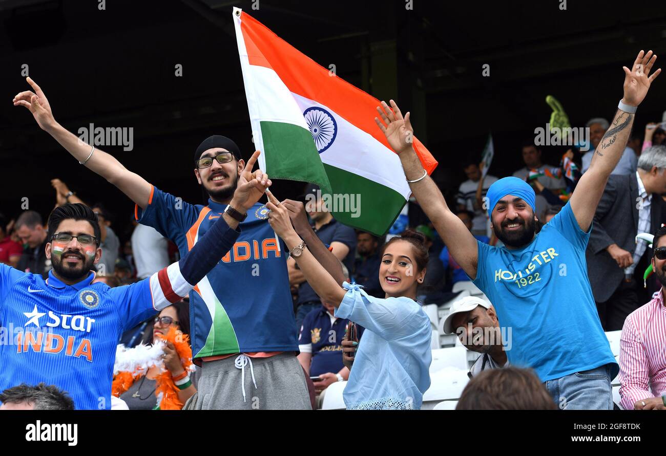 Indian cricket tifosi supporters India / Bangladesh ICC Champions Trophy 15/06/2017 Foto Stock