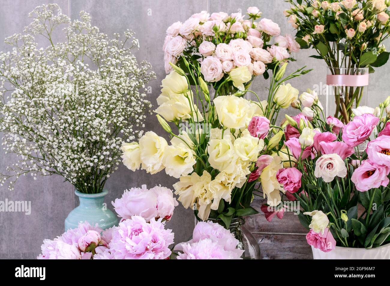 Negozio di fiori e commercio. Affari floreali Foto Stock