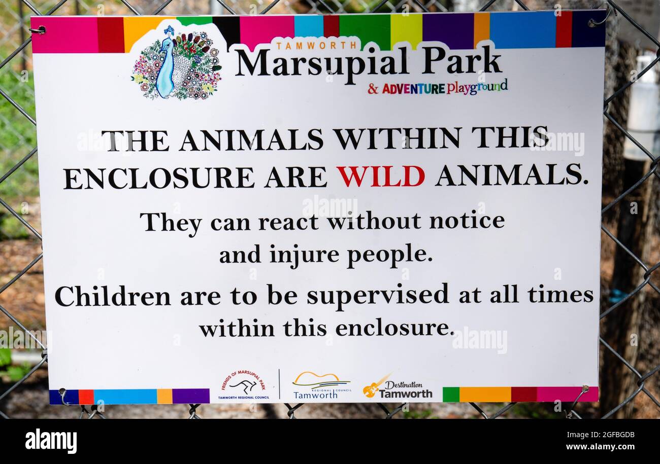 Gli animali selvatici possono ferire le persone firmare al Marsupial Park Tamworth Australia. Foto Stock