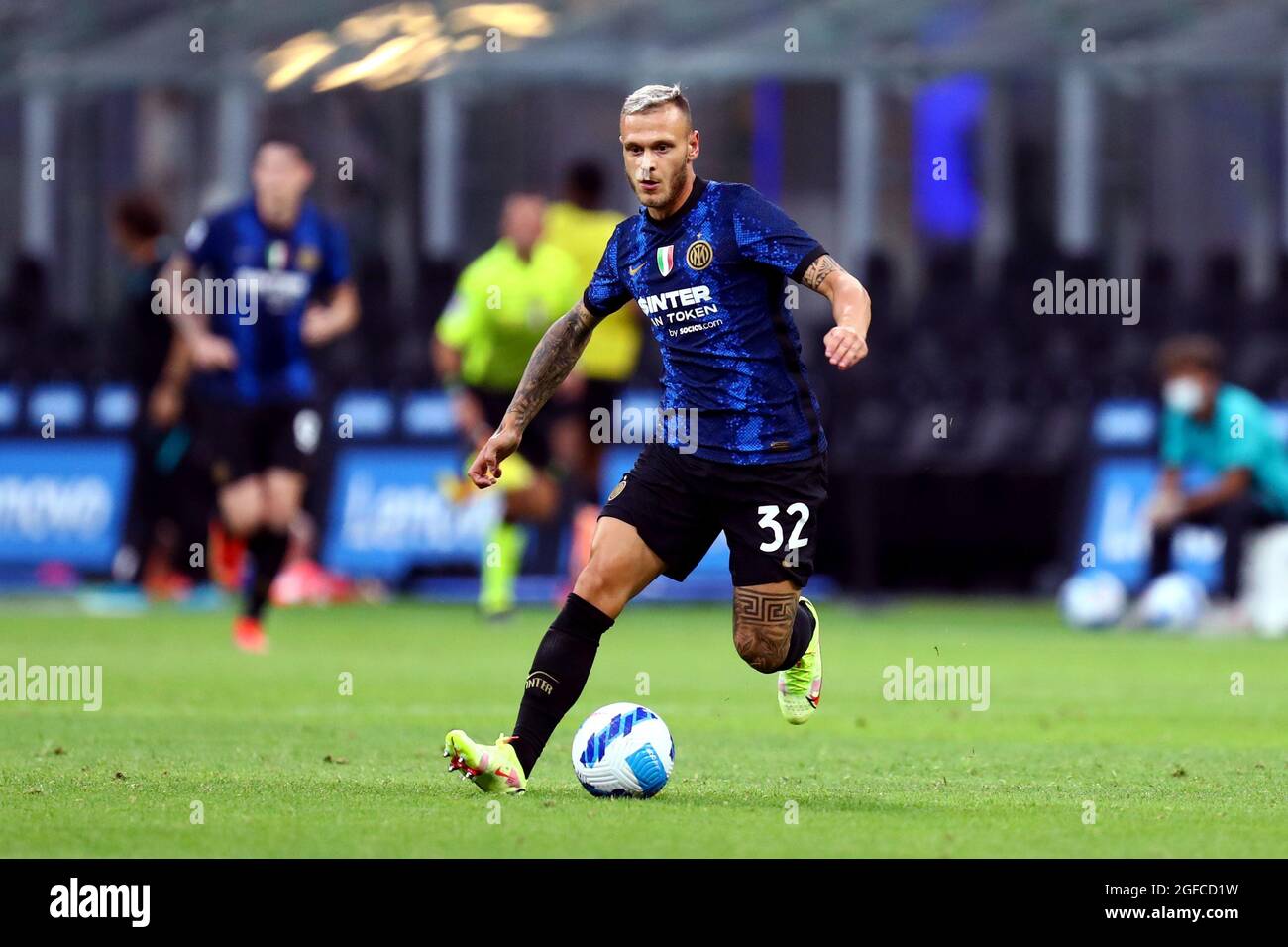 Federico Dimarco del FC Internazionale in azione durante la Serie A match tra FC Internazionale e Genova CFC. Foto Stock