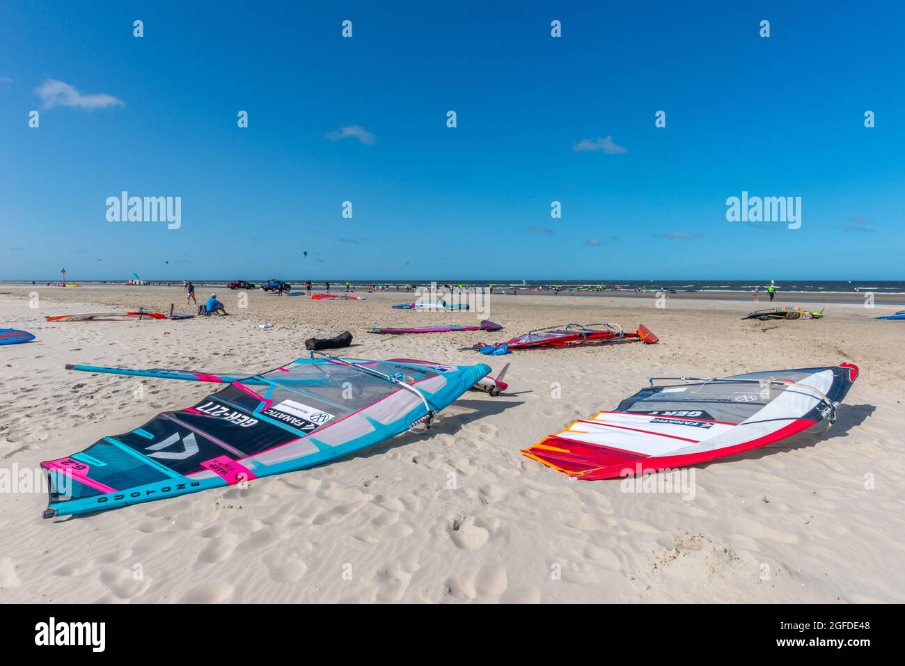 Coppa di Windsurf Multivan, St.-Peter-Ording, penisola Eiderstedt, Frisia settentrionale, Schleswig-Holstein, Germania Foto Stock