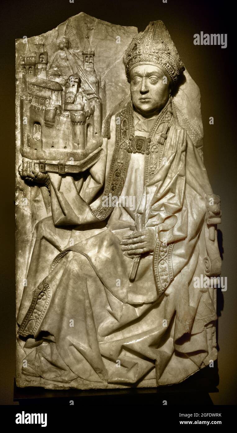 Sant'Agostino, anonimo, 1500 Burgos doratura, 86 x 46 x 15 cm Spagna, spagnolo, Agostino, Padre della Chiesa del IV secolo, è qui indicato come vescovo della città romana di Ippona Regio ,. Egli tiene la città fortificata simbolicamente in mano, raggi di luce freccia emanate da un angelo. Foto Stock