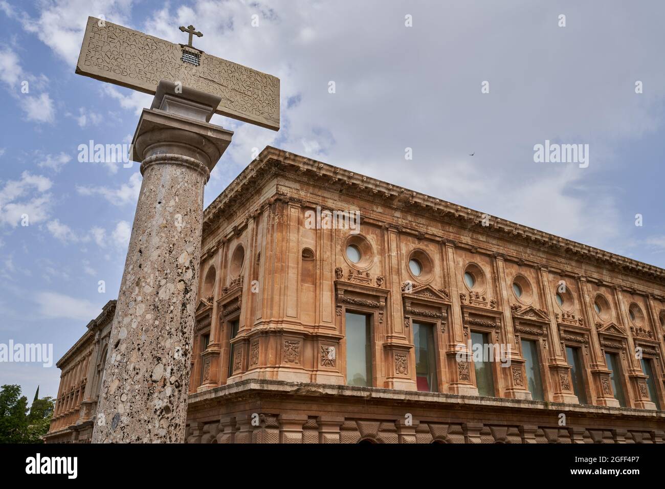 Palazzo di Carlos V nell'Alhambra a Granada in Spagna Foto Stock