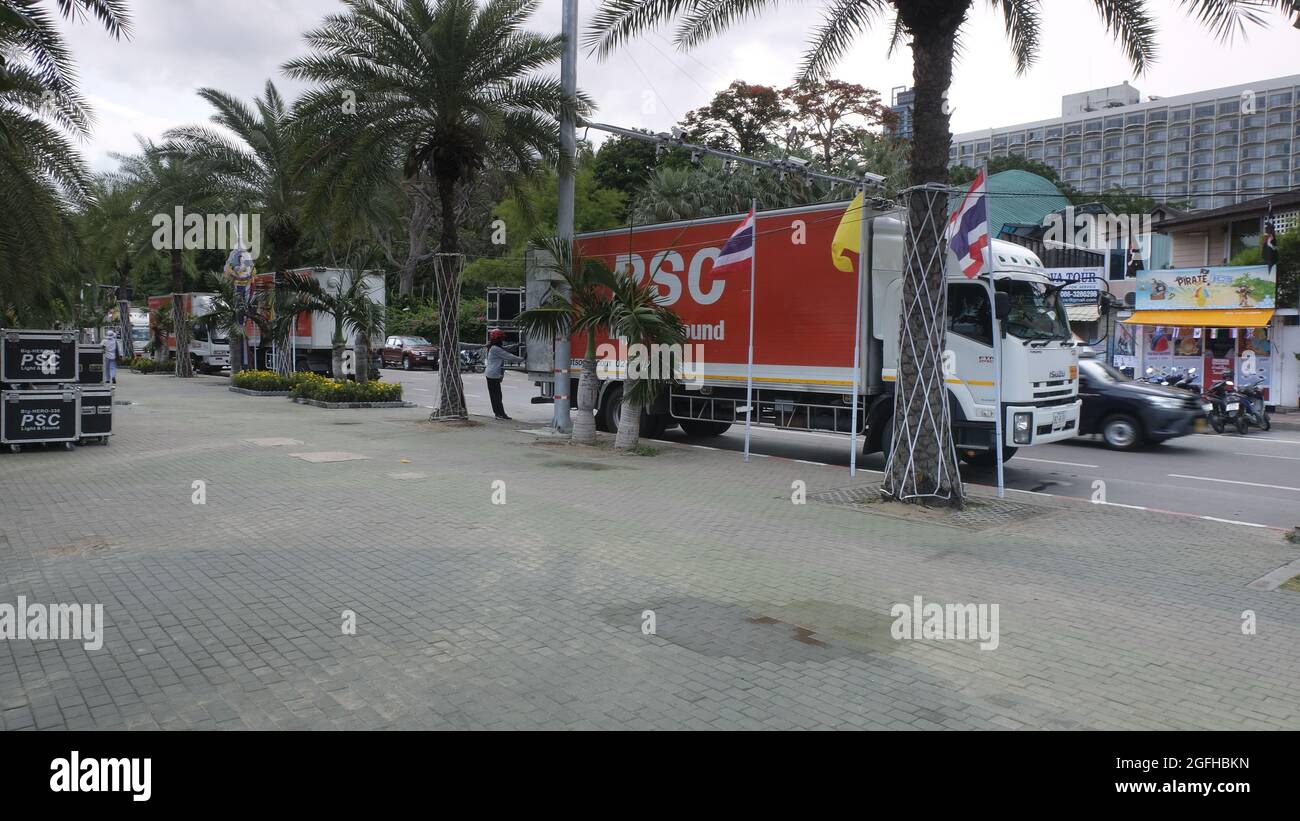 Social Distancing Spacing tutti fuori nel centro commerciale Bangkok Thailandia Foto Stock