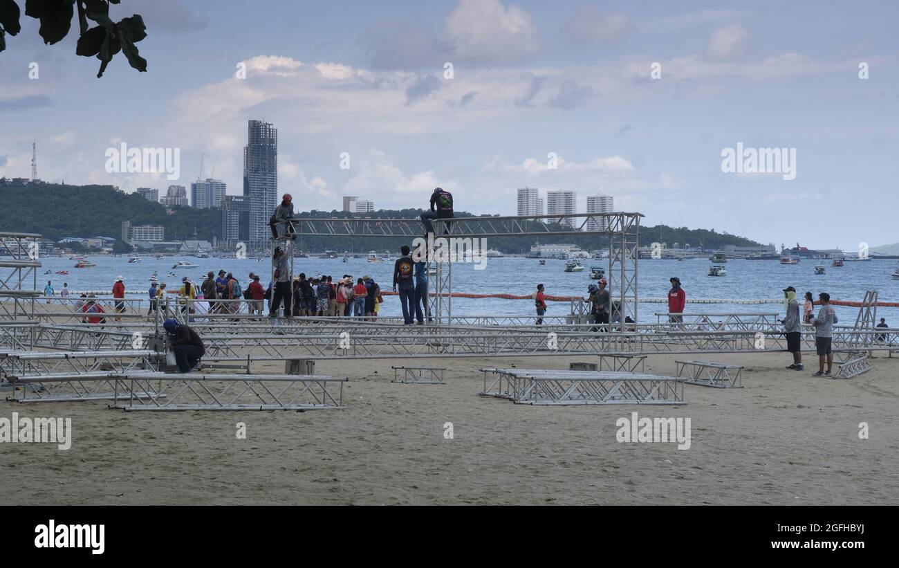 Social Distancing Spacing tutti fuori nel centro commerciale Bangkok Thailandia Foto Stock