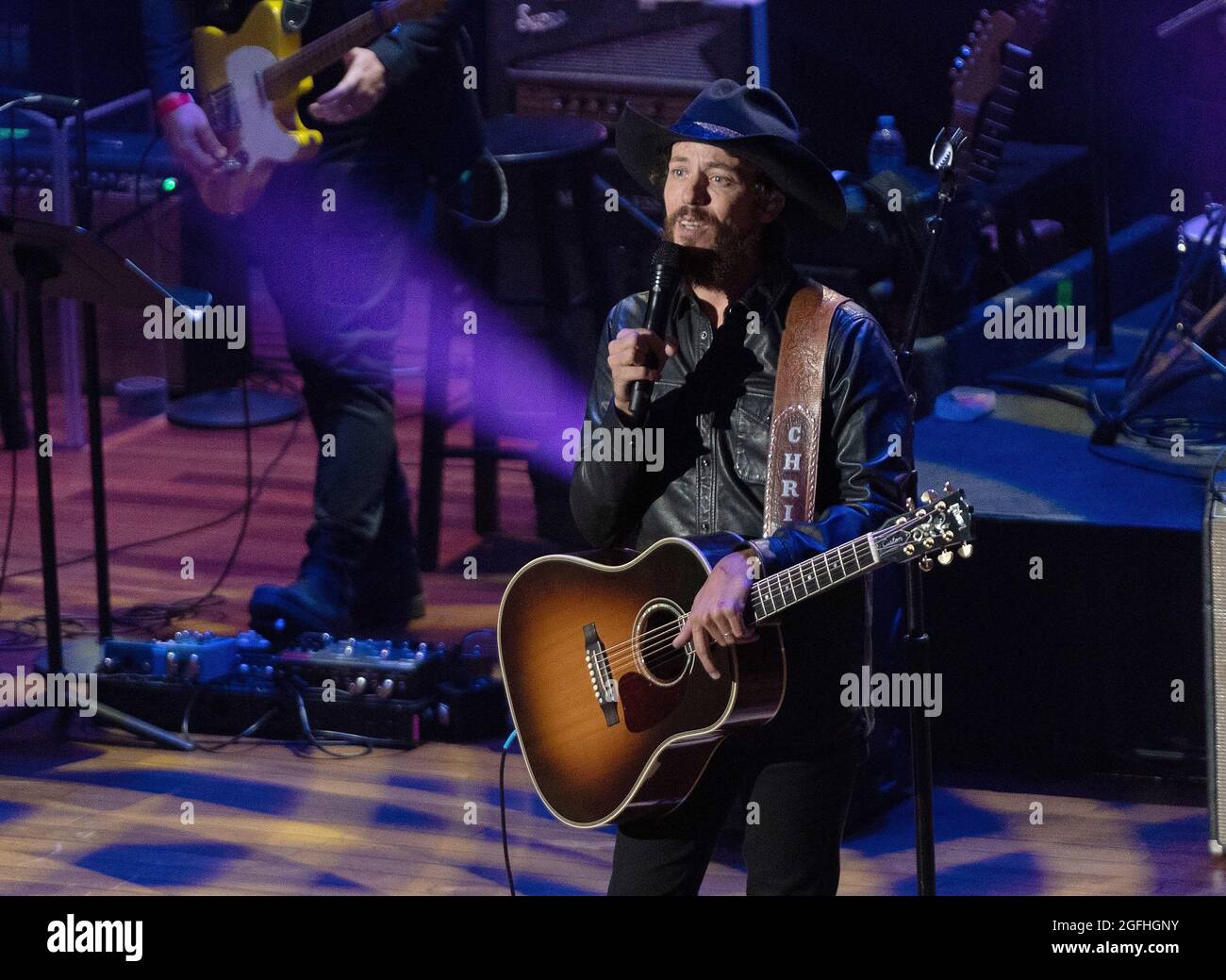 Nashville, Stati Uniti. 25 ago 2021. Chris Janson si esibisce al 14° annuale ACM Honors al Ryman Auditorium di mercoledì 25 agosto 2021, a Nashville, Tenn. Credit: Imagespace/Alamy Live News Foto Stock
