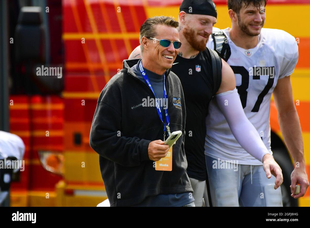 ABC 7 reporter sportivo Curt Sandoval durante il campo di allenamento Giovedi, 19 ago 2021, in Thousand Oaks, Calif. (Dylan Stewart/immagine di Sport) Foto Stock