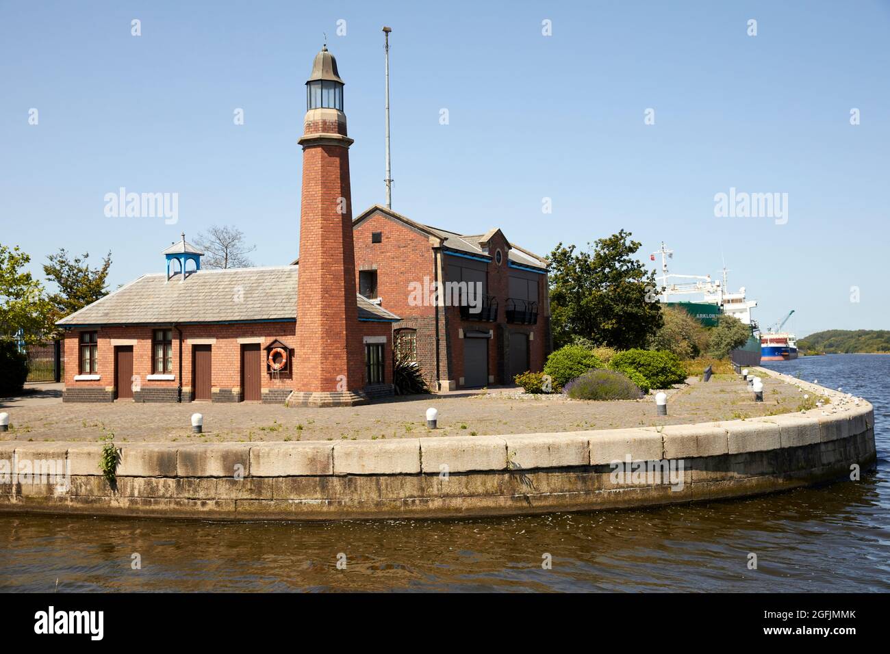 Whitby Lighthouse, Ellesmere Port sul Manchester Ship Canal Ellesmere Port, l'ingegnere George Robert Jebb è stato il progettista Foto Stock