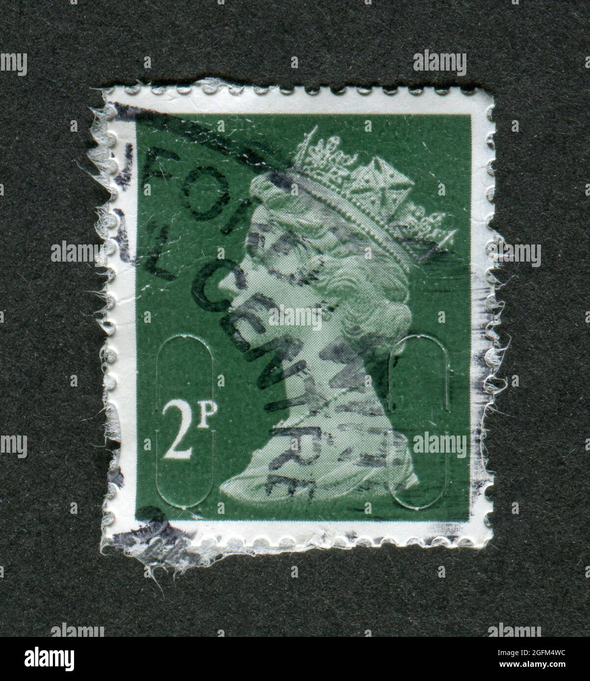 Il francobollo stampato nel Regno Unito mostra l'immagine di Elizabeth II è stata Regina del Regno Unito, Canada, Australia e Nuova Zelanda. Foto Stock