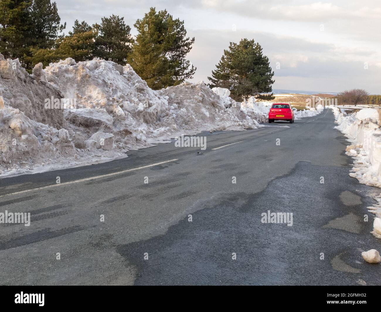 I resti di neve nel marzo 2013 Foto Stock