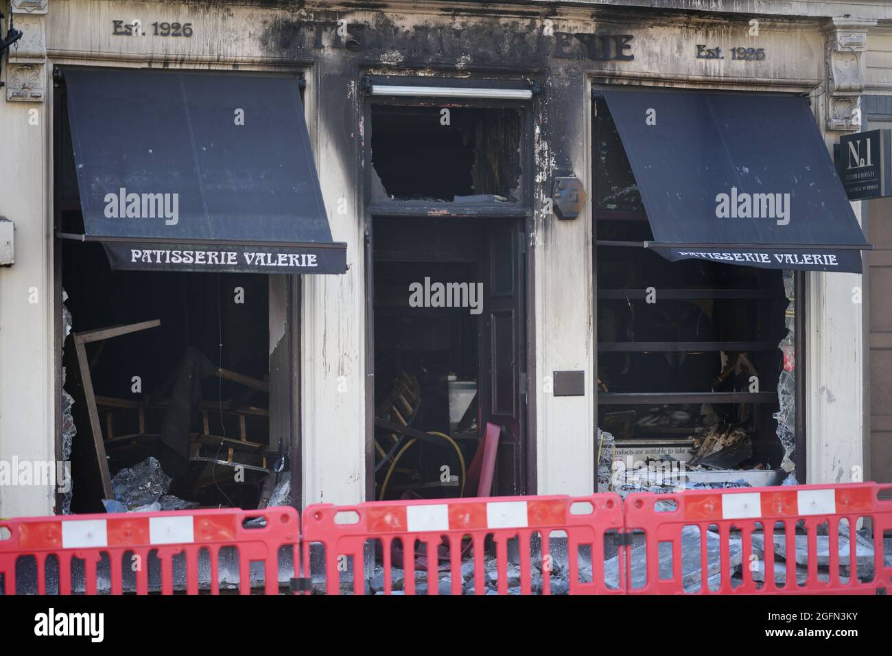 Edimburgo Scozia, Regno Unito agosto 26 2021. La Patisserie Valerie su George IV Bridge a seguito di un grave incidente d'incendio. Credit: SST/Alamy Live News Foto Stock