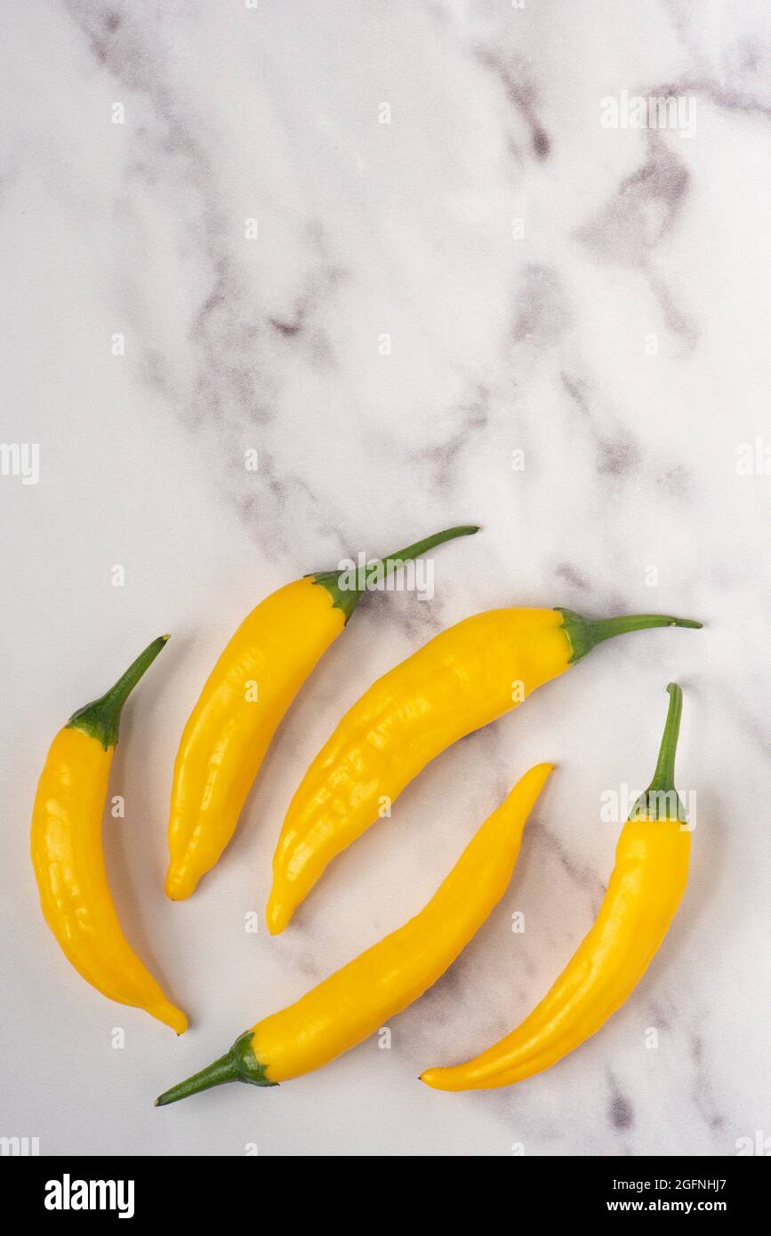 Peruviano giallo Aji chilis. Foto Stock