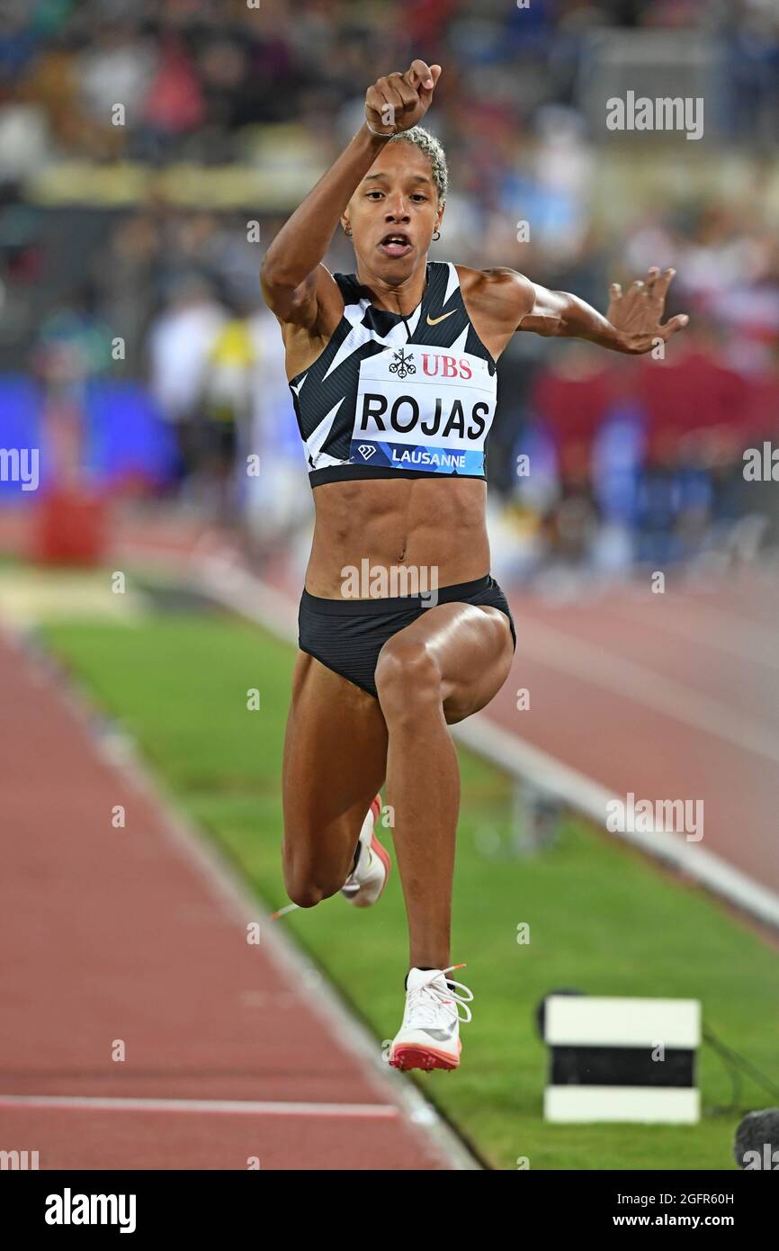 Yulimar Rojas (VEN) vince il triplice salto femminile in un 51-0 3/4 (15.56) assistito dal vento durante il meeting Athletissima Stade Olympique de la Pontaise, Thur Foto Stock