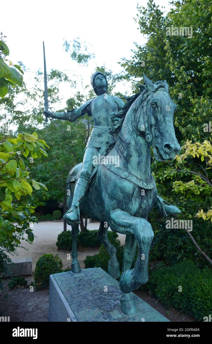 Reims, Francia, statua di Jeanne d´Arc di fronte alla Cattedrale Foto Stock