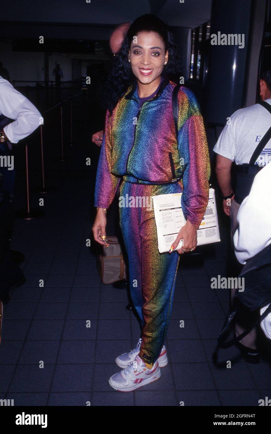 Florence Griffith-Joyner il 7 aprile 1994 presso l'aeroporto internazionale di Los Angeles a Los Angeles, California. Credit: Ralph Dominguez/MediaPunch Foto Stock