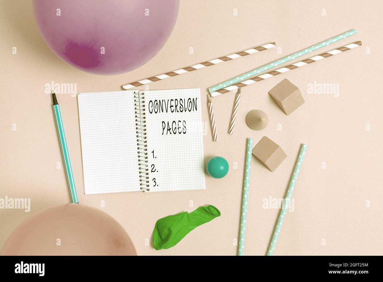 Pagine di conversione del testo della scrittura a mano. Parola per appare in risposta a fare clic su un motore di ricerca colorato Party invito Designs Bright Celebration Foto Stock