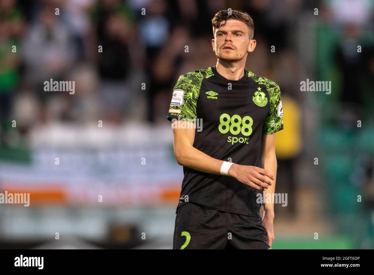 Dublino, Irlanda. 26 agosto 2021. Sean Gannon di Shamrock durante i Play-off della UEFA Europa Conference League, seconda partita tra Shamrock Rovers e FC Flora Tallinn al Tallaght Stadium di Dublino, Irlanda, il 26 agosto 2021 (foto di Andrew SURMA/SIPA USA). Credit: Sipa USA/Alamy Live News Foto Stock