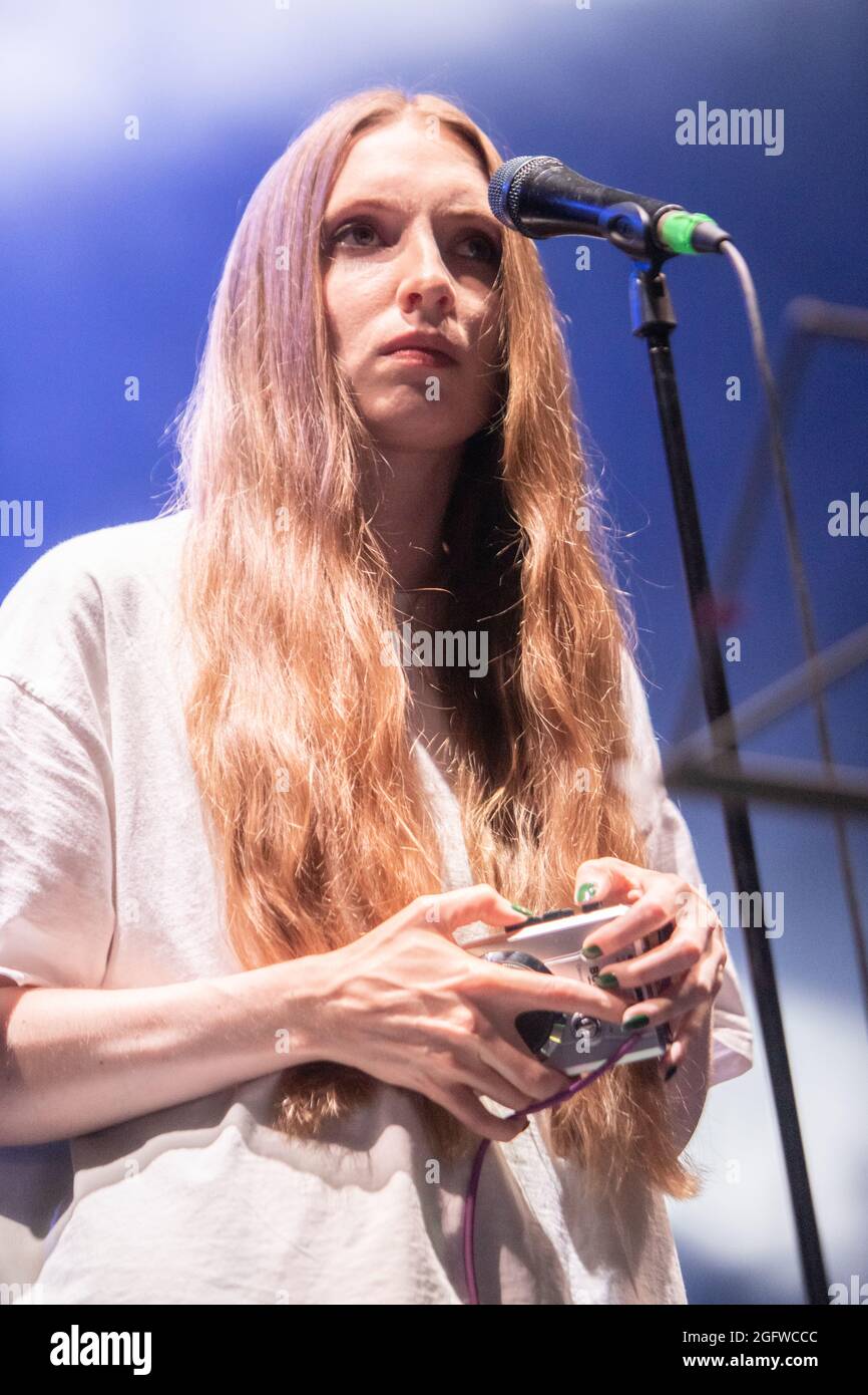 Torino Italia. 26 agosto 2021. La band inglese post-punk DRY CLEANING si esibisce dal vivo sul palco allo spazio 211 durante il 'todays Festival 2021'. Foto Stock