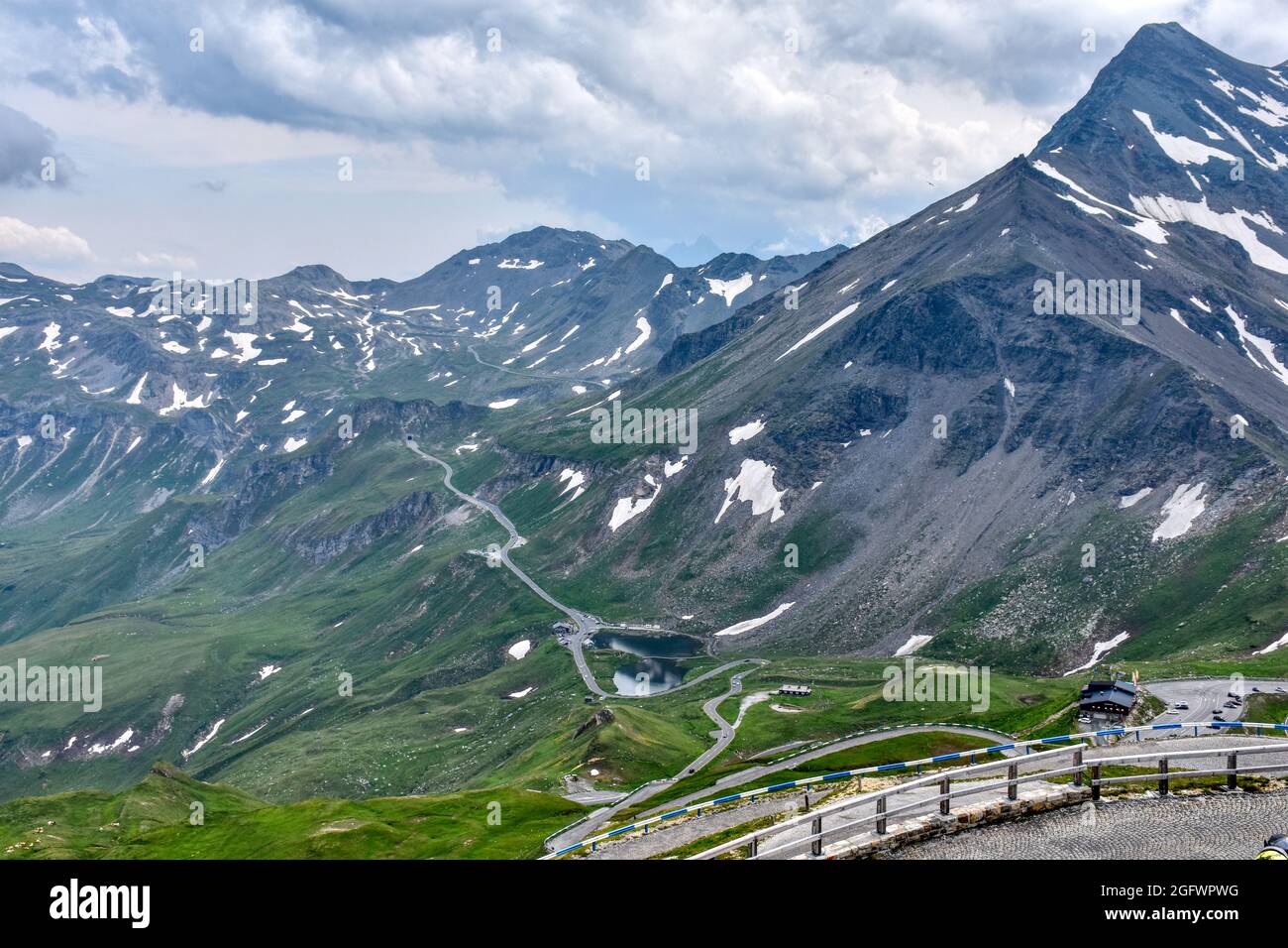 Edelweißspitze, Großglockner, Hochalpenstraße, Panoramastraße, Straße, Kehre, Kurve, Kopfsteinpflaster, Leitschiene, steil, Serpentina, Salisburgo, Kärn Foto Stock