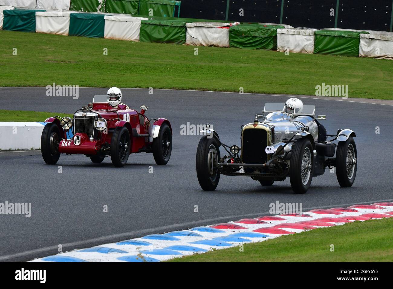 Jeffrey Edwards, Alvis Silver Eagle, Andrew Long, MG N Magnette, Mallory Park Trophy Race, VSCC Specials, Bob Gerard Memorial Trophy Races Meeting, VS Foto Stock