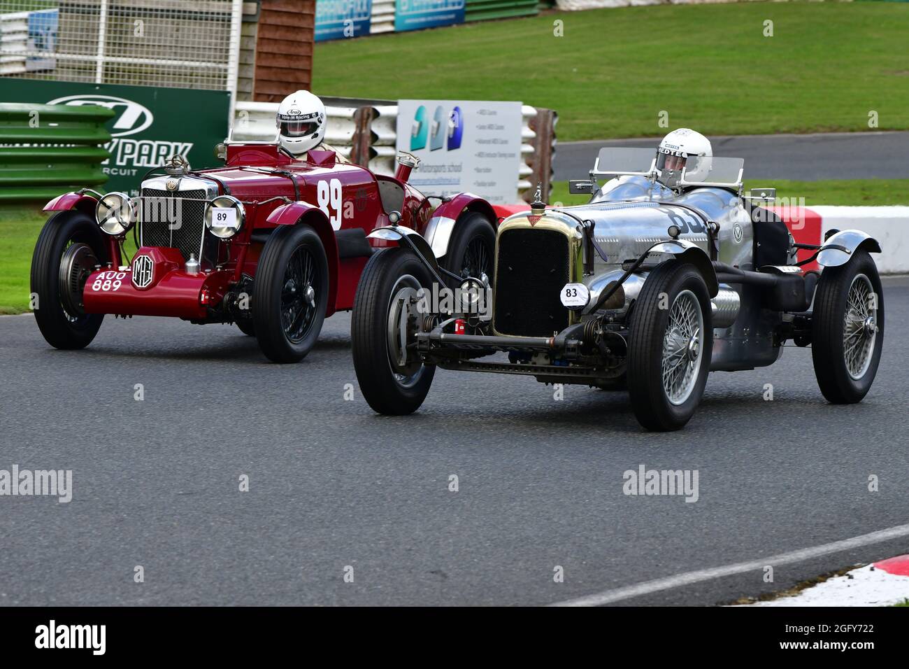 Jeffrey Edwards, Alvis Silver Eagle, Andrew Long, MG N Magnette, Mallory Park Trophy Race, VSCC Specials, Bob Gerard Memorial Trophy Races Meeting, VS Foto Stock
