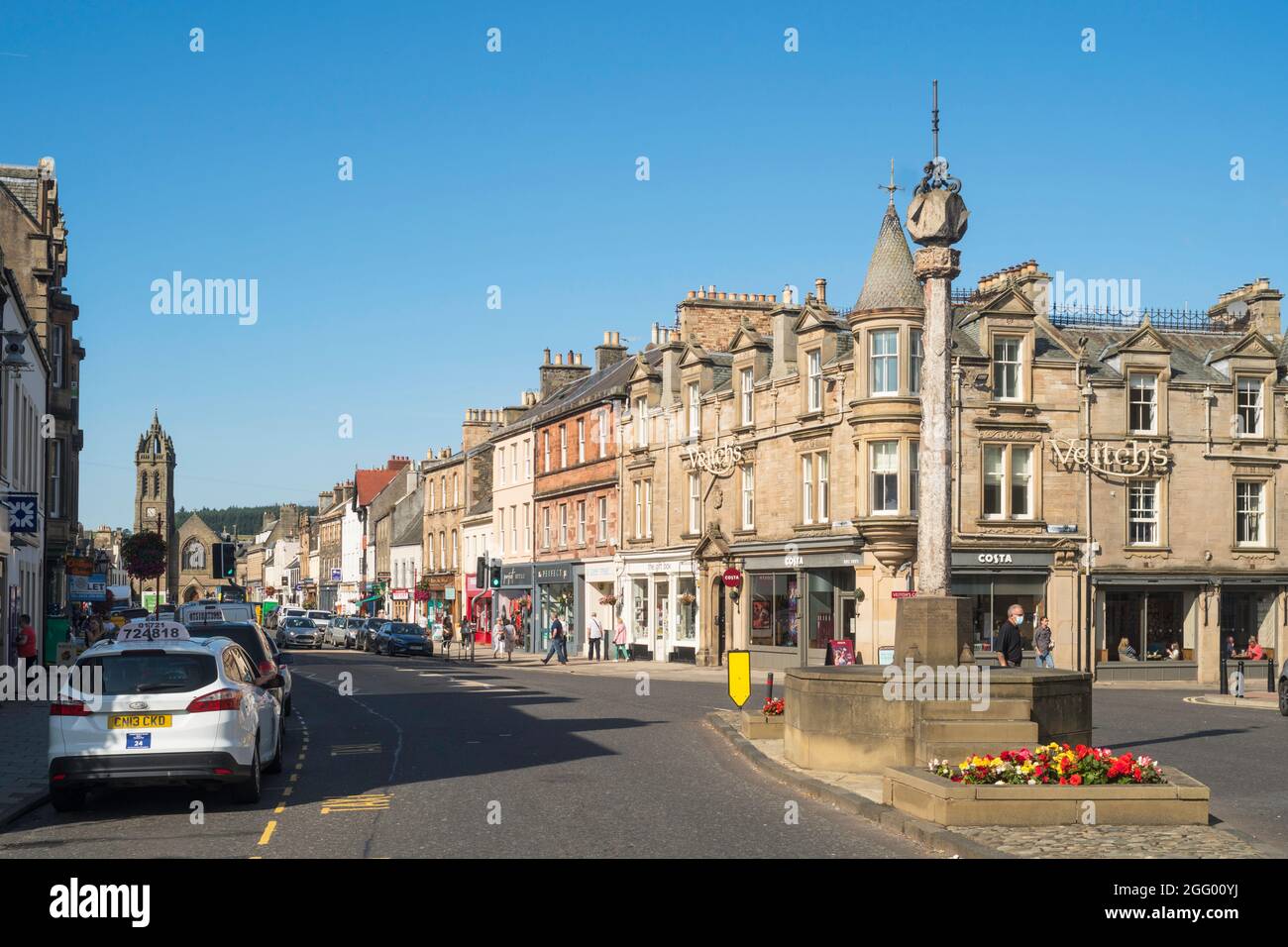Peebles Mercat Cross and High Street, Scottish Borders, Scotland, UK Foto Stock
