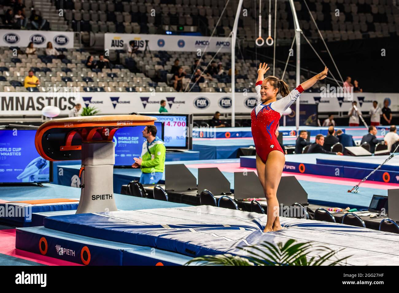 Yeo Seojeong della Repubblica di Corea visto durante la Melbourne Artistic Gymnastics World Cup 2019 alla John Cain Arena. Foto Stock