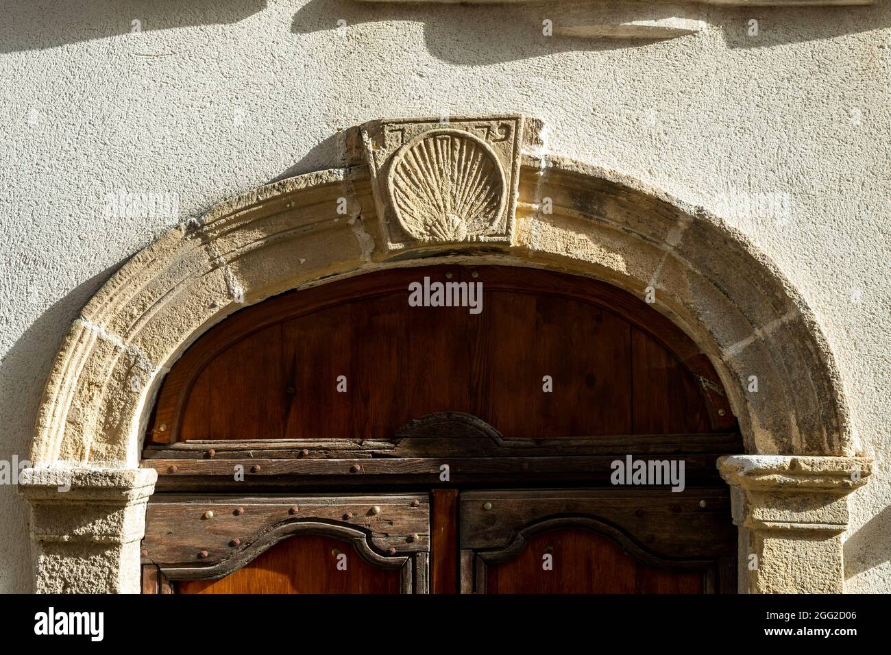 Scultura di una conchiglia di cuoio capelluto , Saint Amamnt Tallende, Puy de Dome, Auvergne Rhone Alpes, Francia Foto Stock