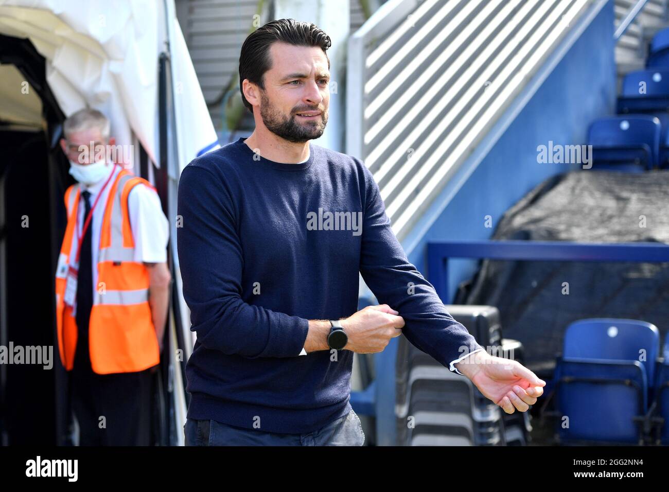 Il direttore di Swansea City Steve Cooper prima del calcio d'inizio durante la partita del Campionato Sky Bet al Deepdale Stadium di Preston. Data foto: Sabato 28 agosto 2021. Foto Stock