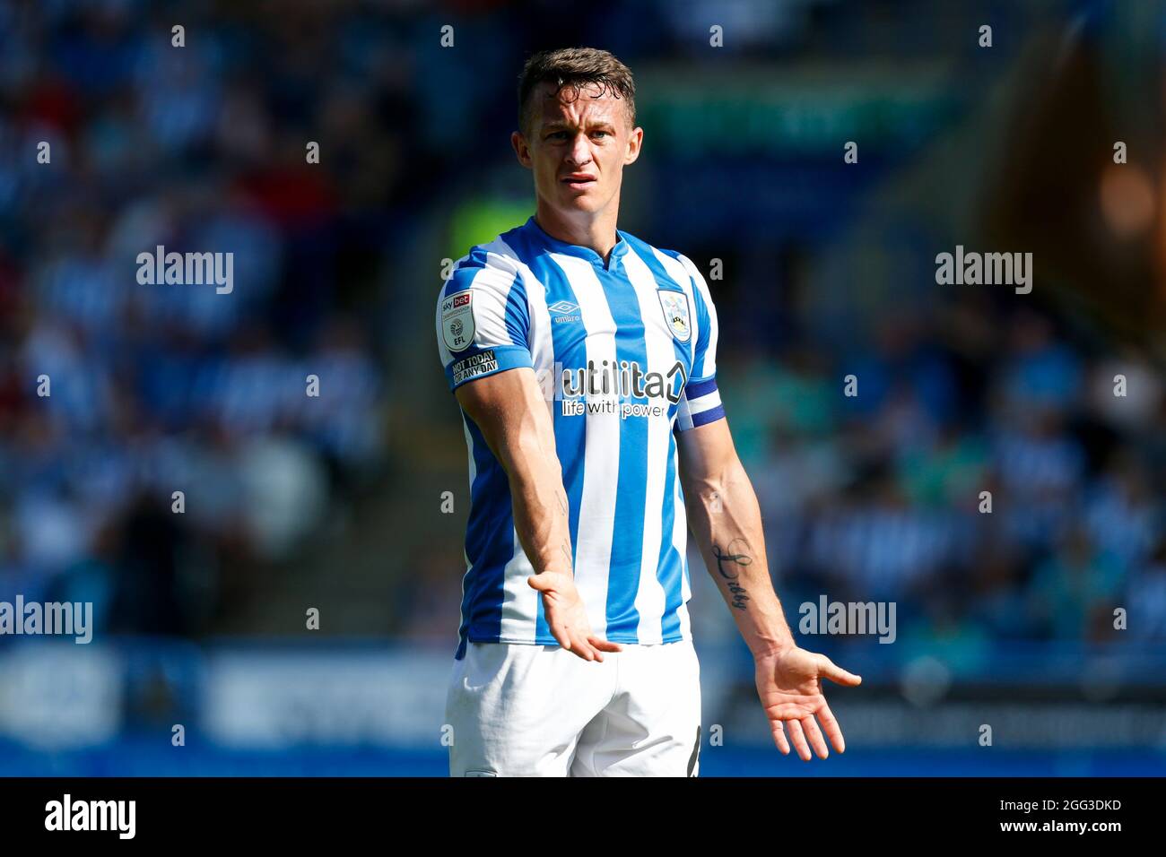 Jonathan Hogg n.6 di Huddersfield Town Foto Stock